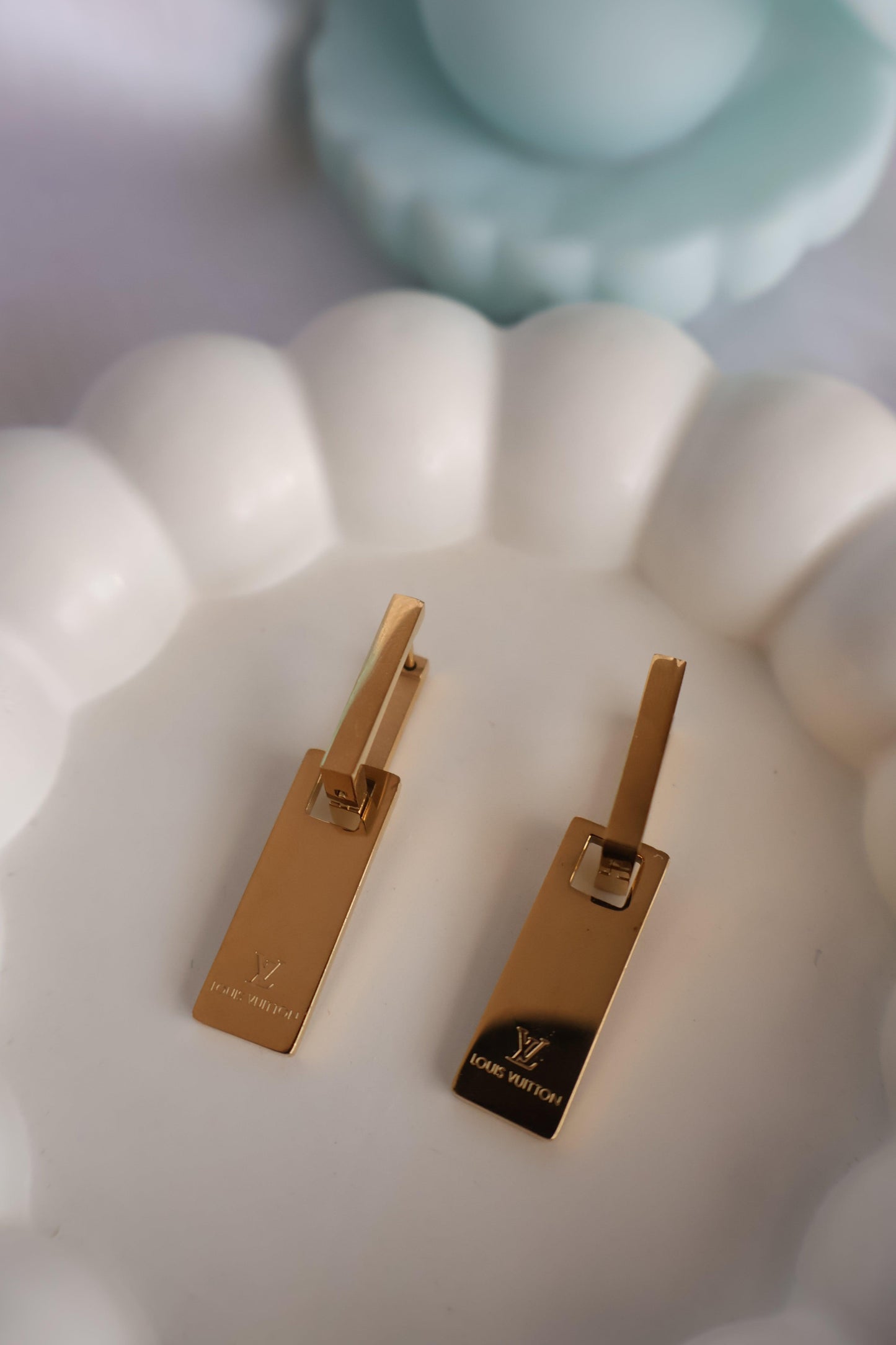 Aura LV Earring