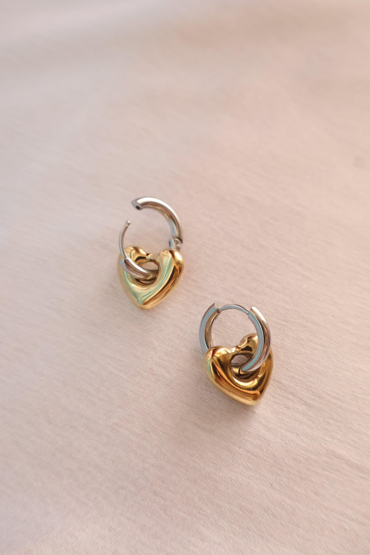 Drippin’ in Love dual tone earring