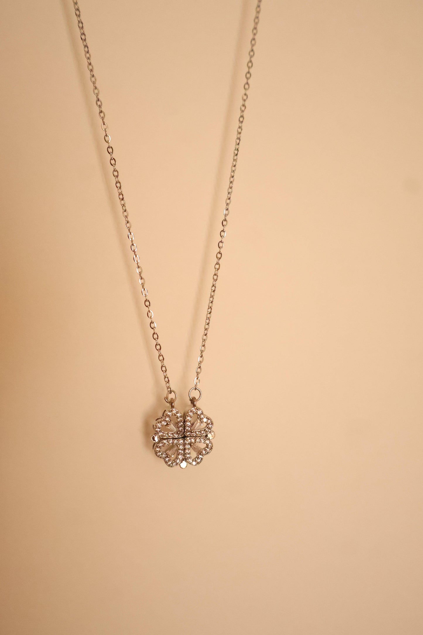 Petal pop necklace- Silver & gold