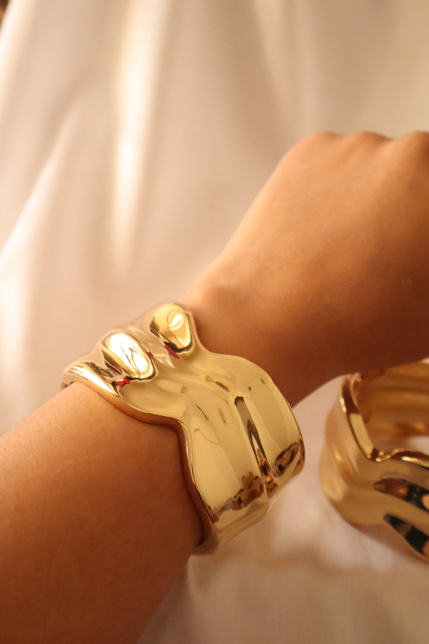 Noa Cuff Bracelet- Anti Tarnish